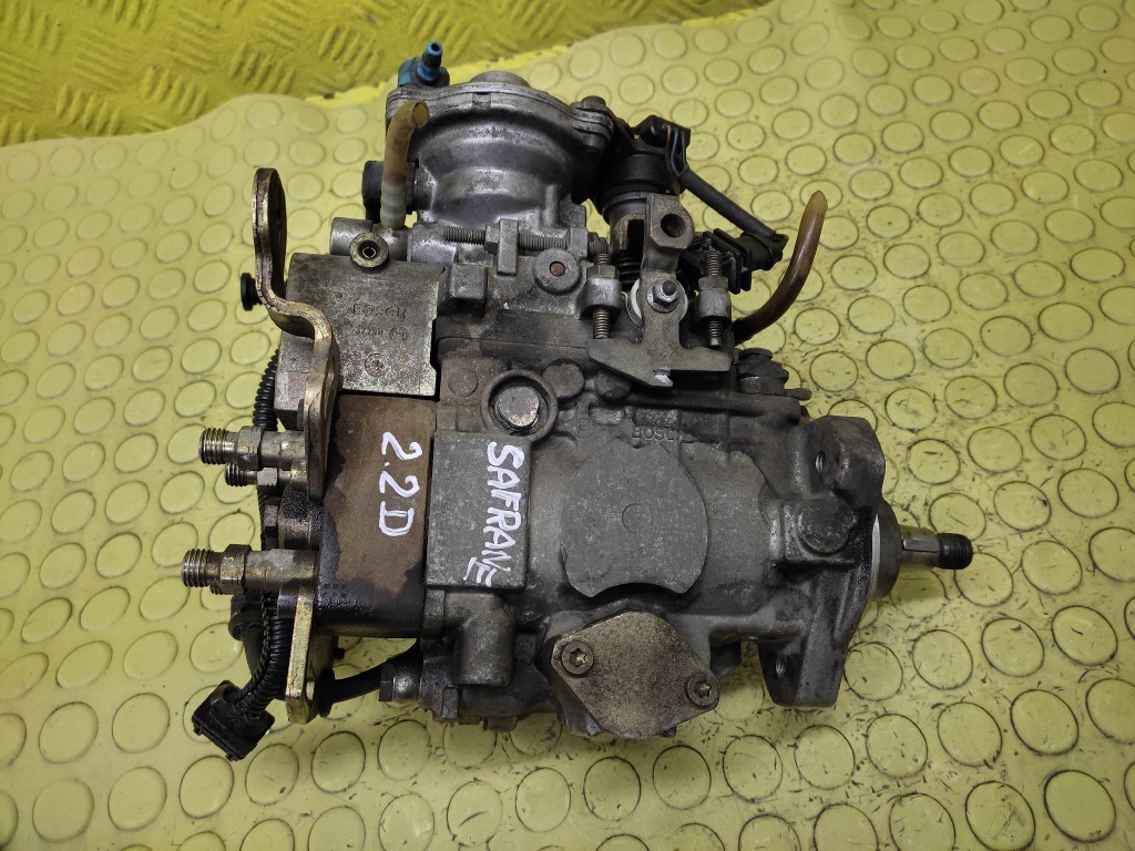Renault safrane 2.2 d насос упорскування 0460494451 Недорого