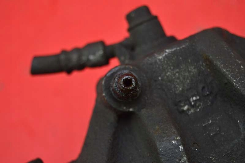 фото №7, Суппорт тормозной правый перед hyundai coupe 2 ii 2.0 16v 143 km 01-05