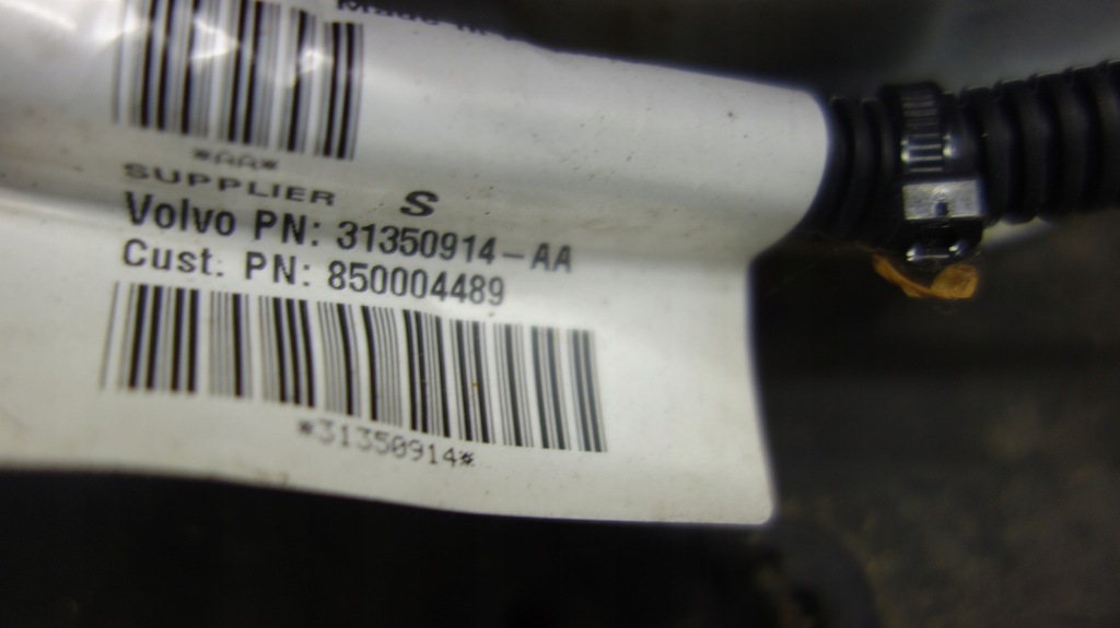 фото №11, Volvo v40 cross country бампер задній pdc