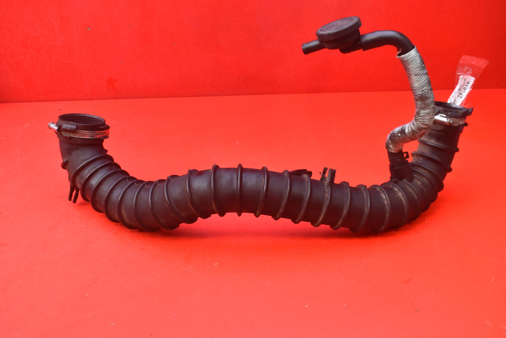 Купить Пабтрубок  шланг труба интеркулер 8200887497 renault master 2 ii 2.5 dci 145 km