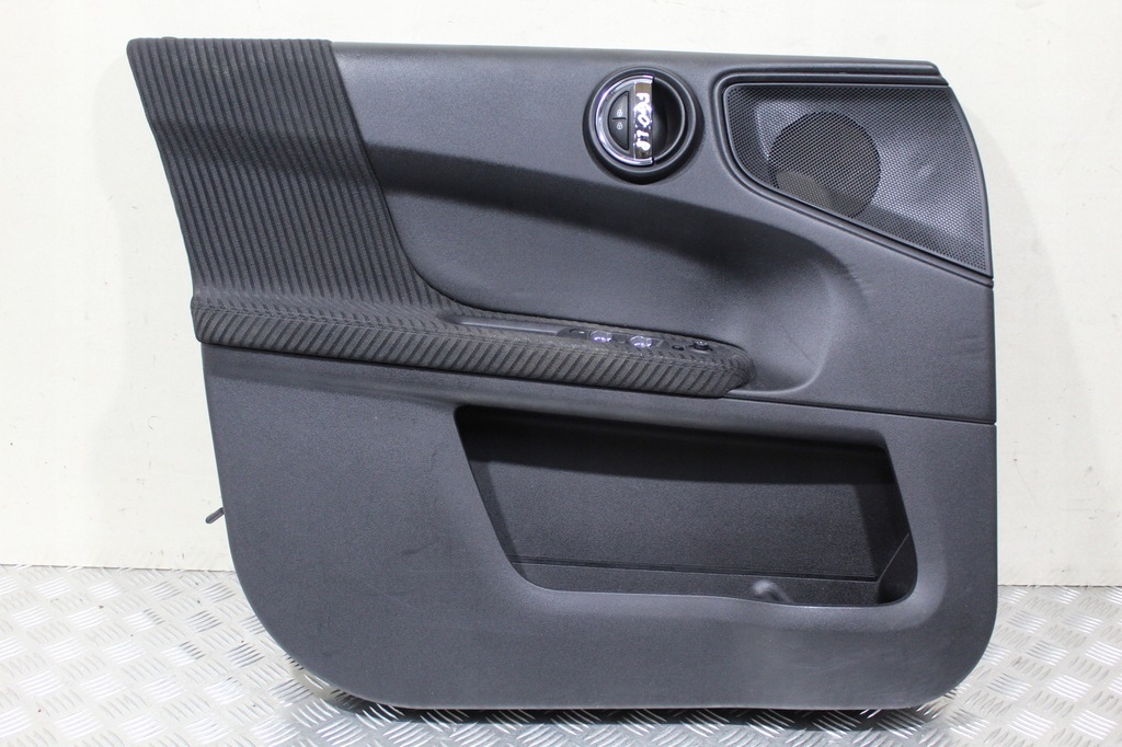 фото №1, Обшивка дверь левый перед mini countryman f60