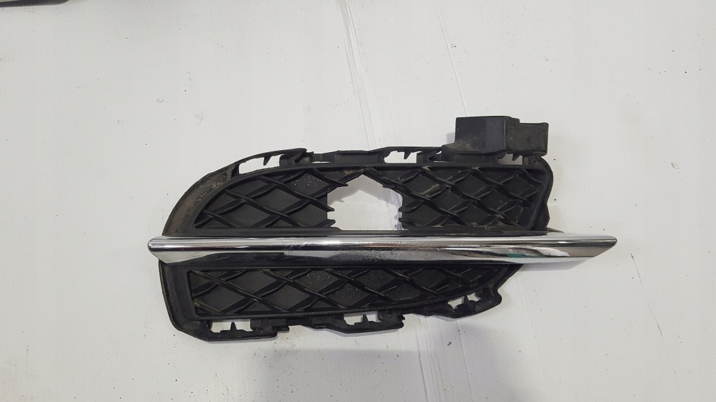 Купити Решітка w бампер ліва хром jaguar x351 lift