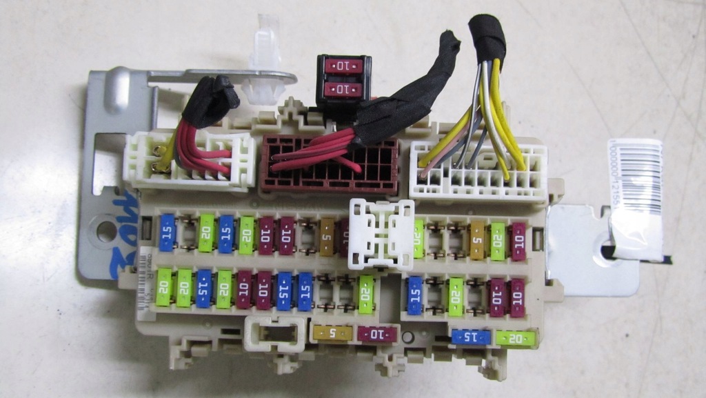 фото №1, Renault kadjar 1.6 коробка запобіжників 14-