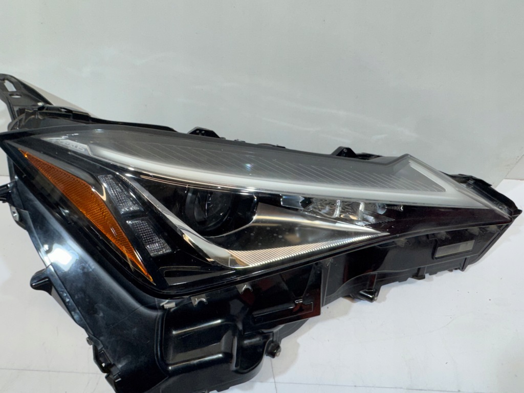 Купити Lexus ux лампа передня права правий перед full led