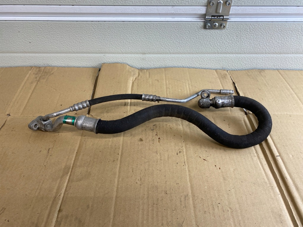 Bmw e90 e91 2.0 n45 n46 шланг трубка пабтрубок  кондиционера бензин 6951637 Доставка