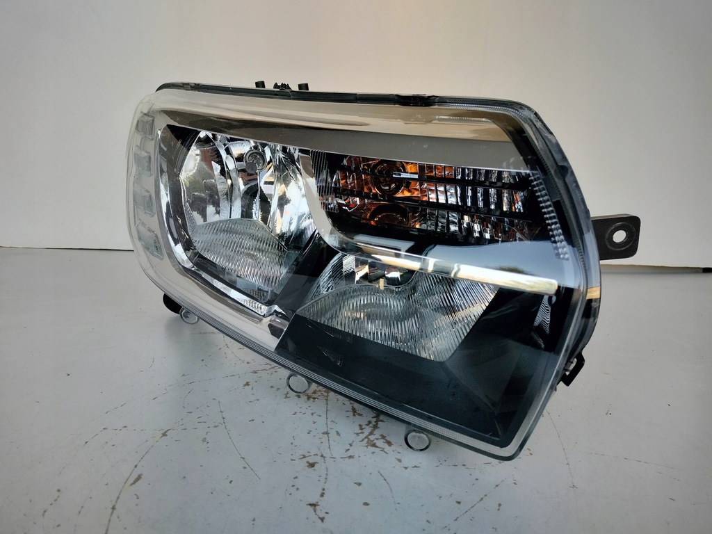 фото №1, Лампа правая фара dacia sandero ii logan 16- lift led