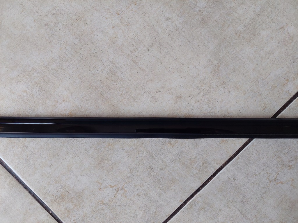 фото №5, Молдинг уплотнитель - левый задняя - audi a6 c8 - 4k0