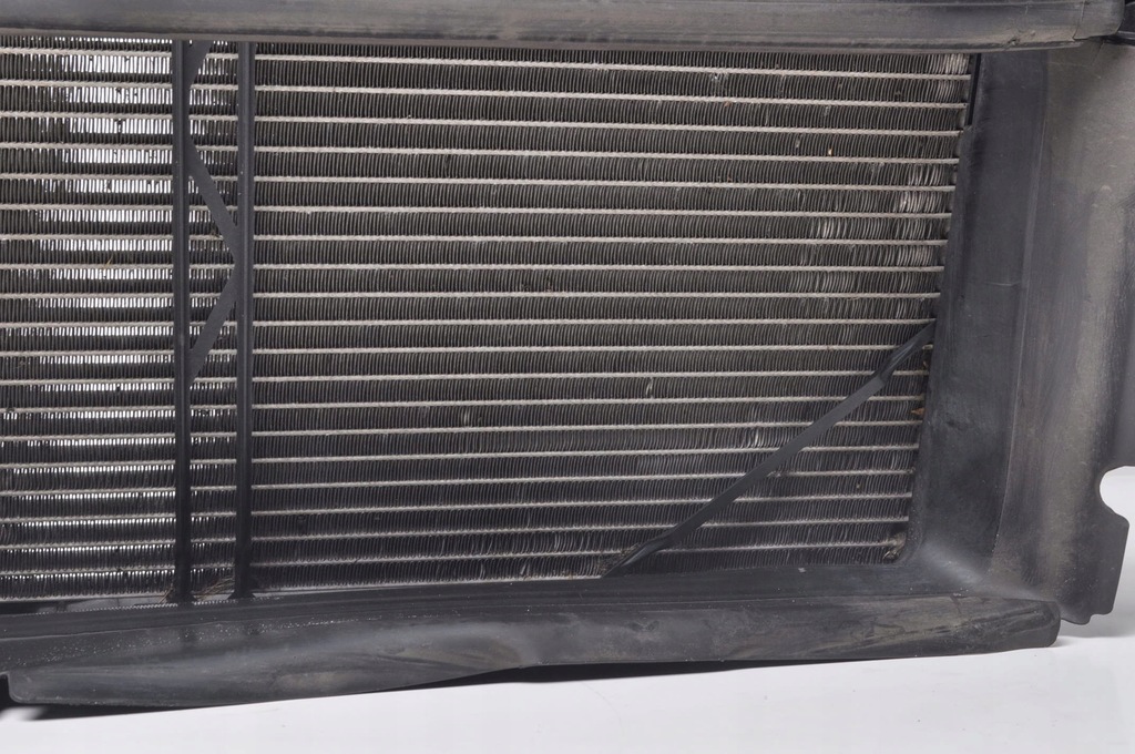 фото №9, Volvo s60 v60 xc60 xc90 v90 s90 радіатор кондиціонера 31686415 31425367