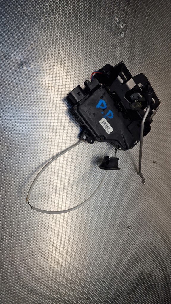 фото №1, Audi a4 b6 замок дверь правый перед 8e1837016c