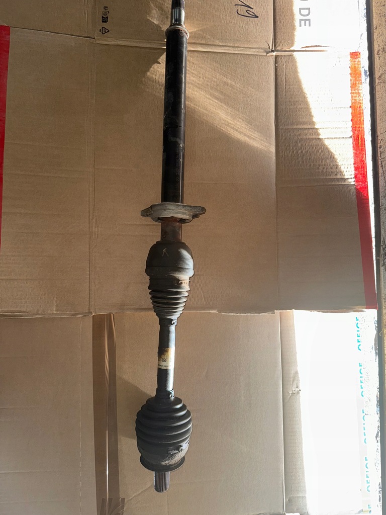 фото №1, Mercedes w176 передня права привідний вал a2463309200