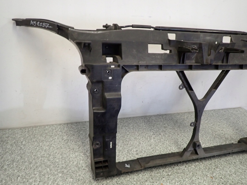 фото №7, Mazda 5 mazda5 05-10 pas передний усилитель