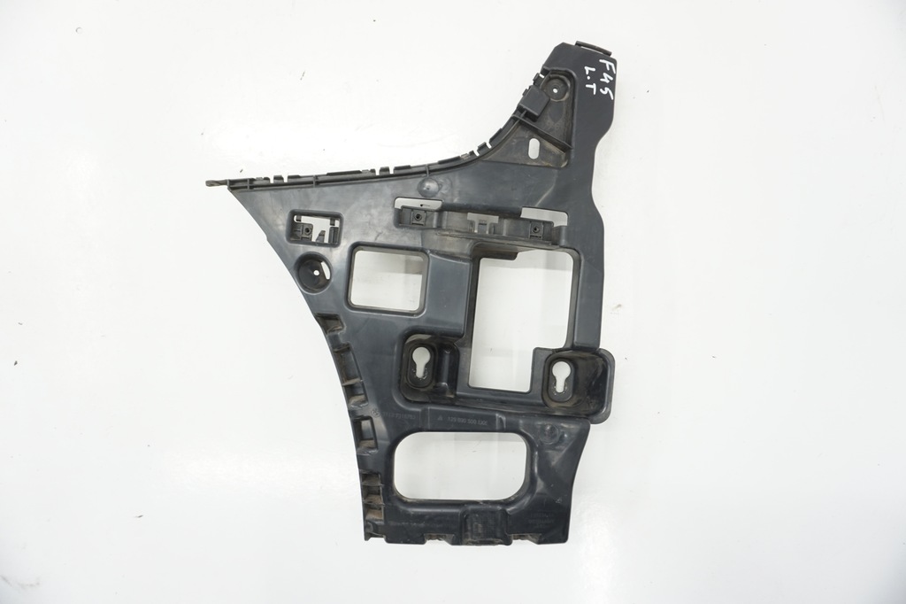 фото №1, Bmw 2 f46 направляющая бампера левый задняя 7318753