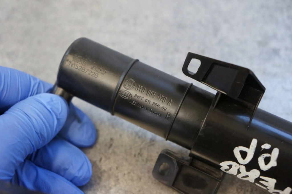 фото №5, Насадка розпилювача лампи правий перед skoda superb ii