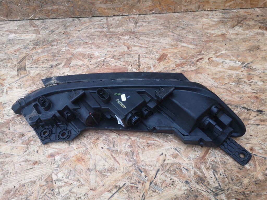 Hyundai kona фара левый перед led бампера левый 92207j9000 2020r с Разборки