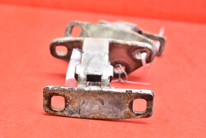 фото №6, Петля петли крышки нижняя часть 8402183 bmw x5 e53 1 i lift 03-06