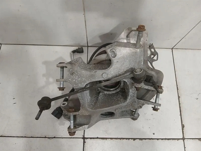 Porsche права задня ступиця 9913316128 в Україні