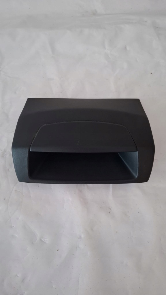 фото №1, Козирок рамка дисплея citroen berlingo peugeot partner iii 9680939077 !