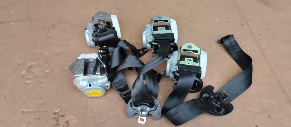 Купить Ремень ремни безопасности range rover evoque e-pace x540 комплект