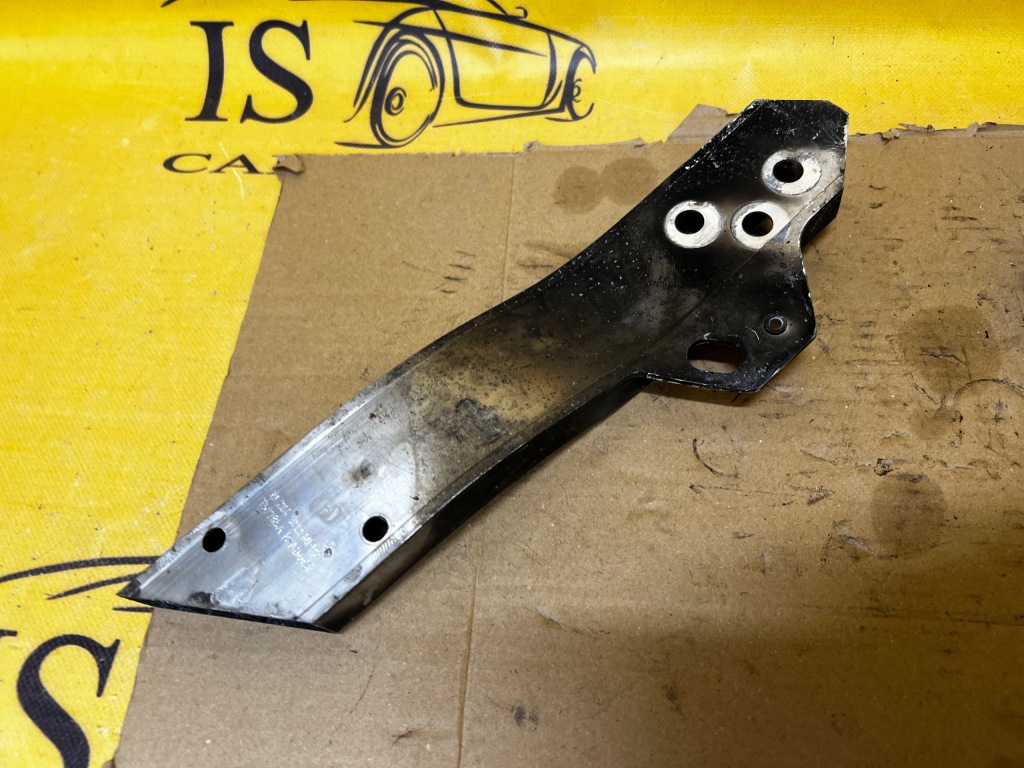 фото №3, Кронштейн поперечина перед правый mercedes w213