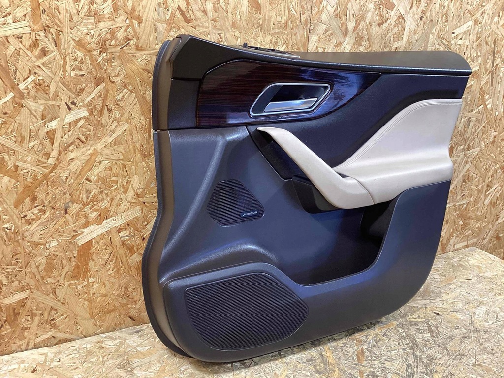 фото №1, Jaguar f-pace обивка обшивка перед правая hk83-20162-abw t4a8068