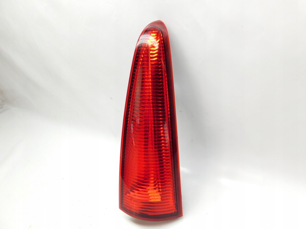 фото №3, Лампа права задня 8200419967 - renault kangoo ii 07-13 eu