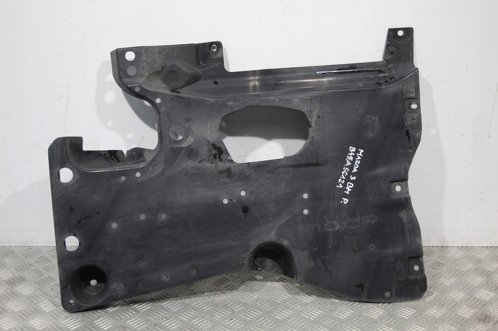 фото №1, Защита подвеска правый задняя mazda iii 3 bm b45a56121