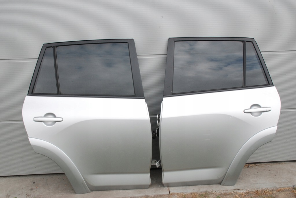 фото №1, Двері повний задня l/p toyota rav4 iii 06-10r 1f7