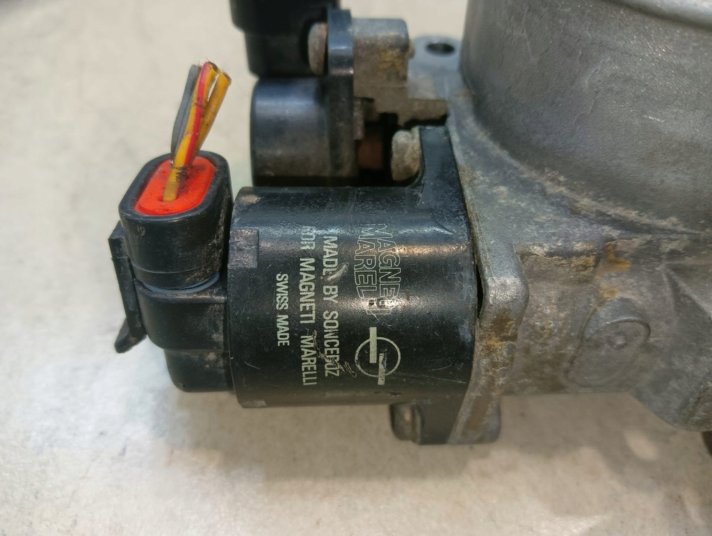 фото №6, Дроссельная заслонка fiat punto i 1.2 sxf1/02