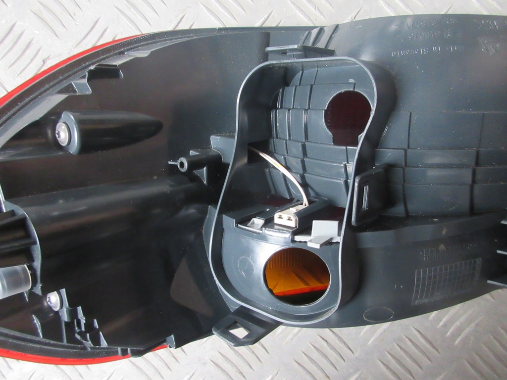фото №5, Лампа задняя задняя левая bmw f32 f33 f36 led serii 4 w крыло