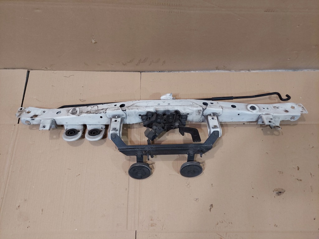 фото №1, Nissan juke f15 2010- pas передний балка верхний