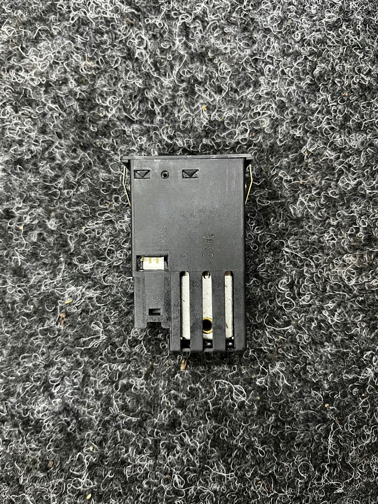 фото №14, Переключатели подогрев сидений bmw seria 7 e38 8352259