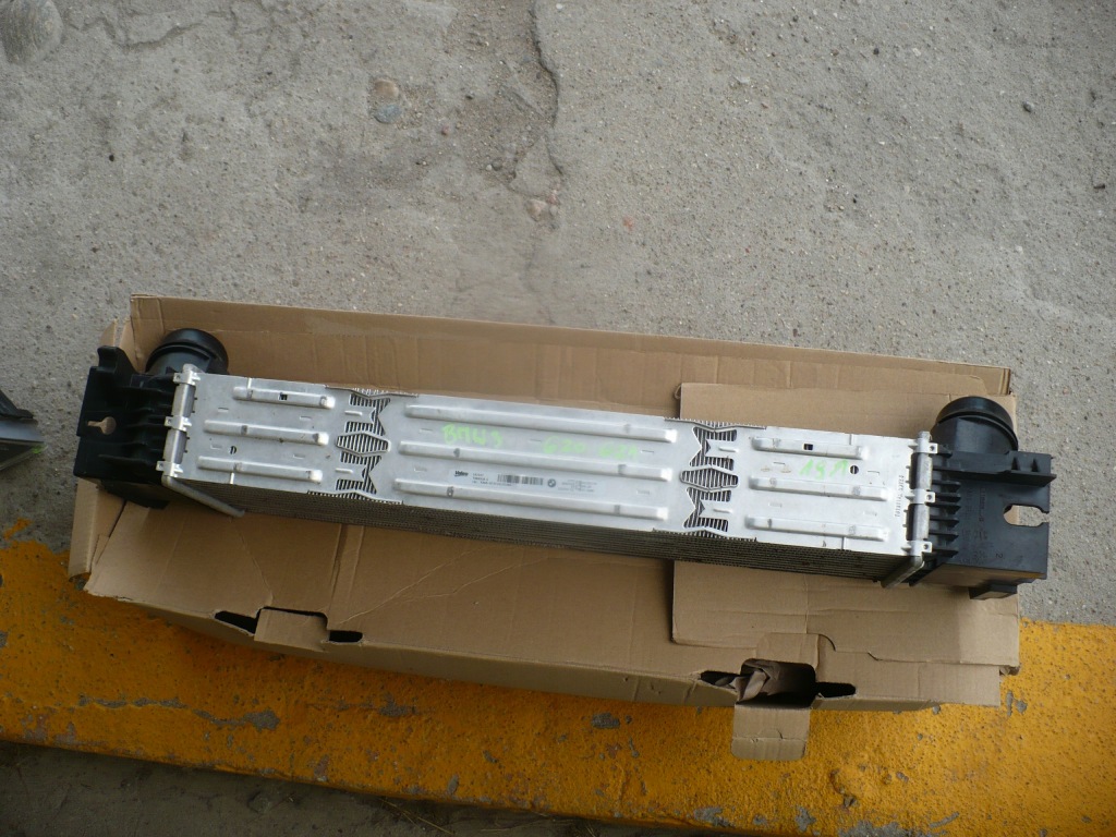 фото №1, Радиатор интеркулер bmw 3 g20 g21 8592701