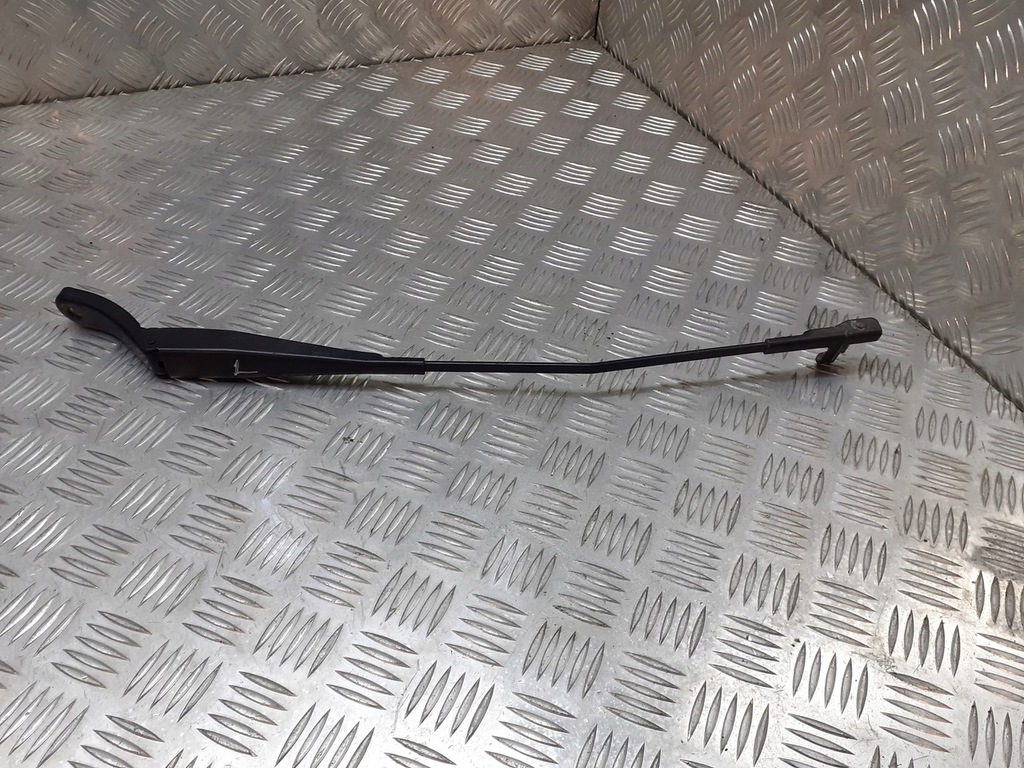 фото №1, Рычаг дворники левая peugeot 207 sw