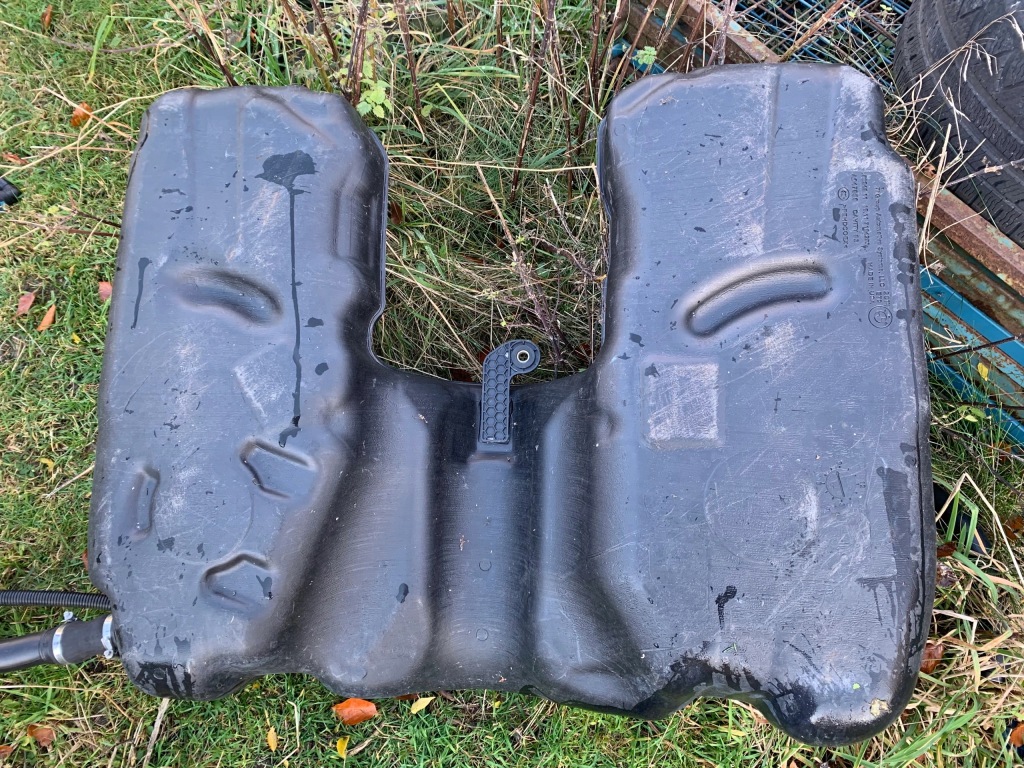 фото №10, Бак bak топлива bmw x5 f15 x6 f16 x5 e70 x6 e71 m50d 7164253