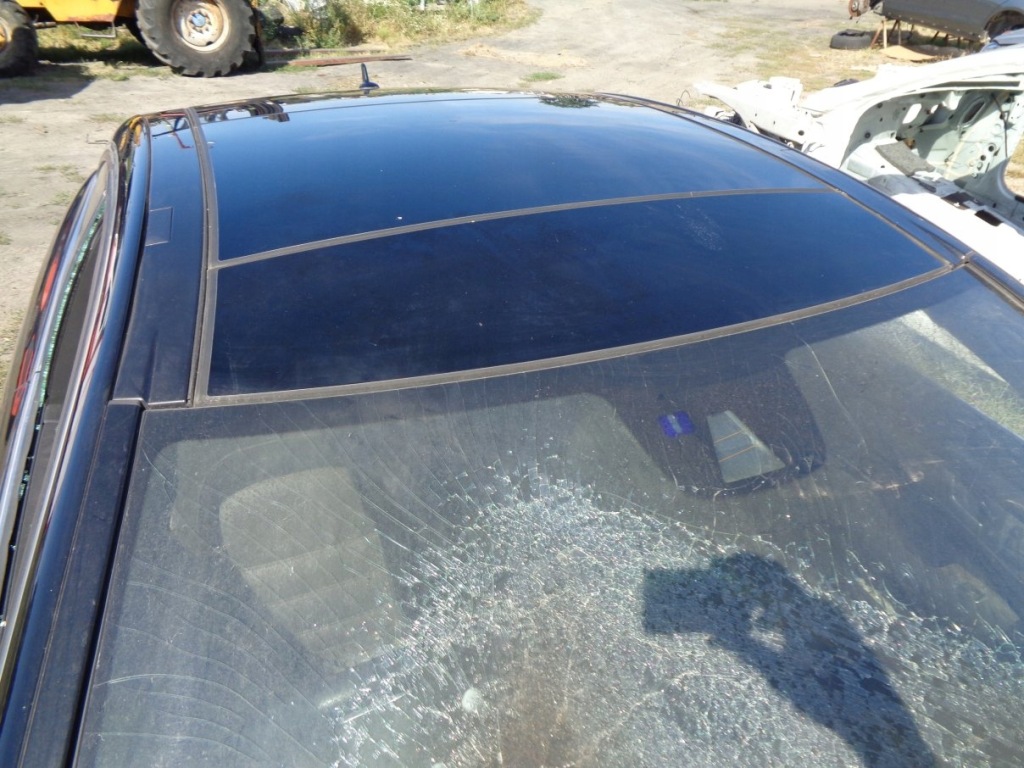 фото №1, Mercedes c w204 c63 6.3 amg coupe дах панорама