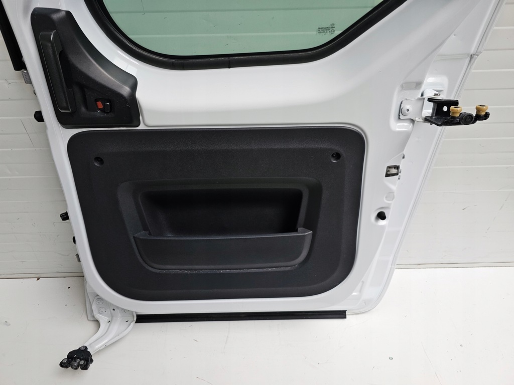 фото №10, Двері бічний зсувні праве dacia dokker