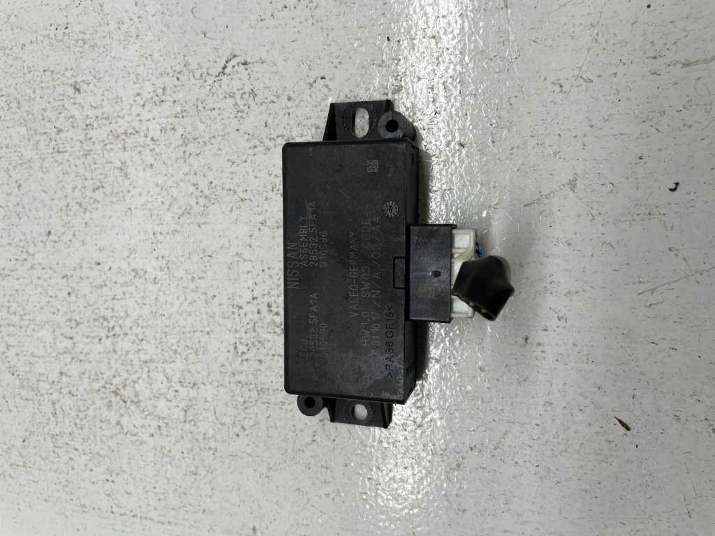 фото №1, Бортовой компьютер блок управления nissan 285385fa1a