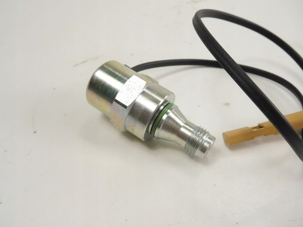 фото №4, Форсунка renault clio ii kangoo 7701045145