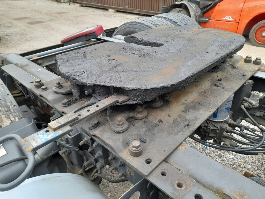 фото №1, Renault premium dxi суппорт крепление плита