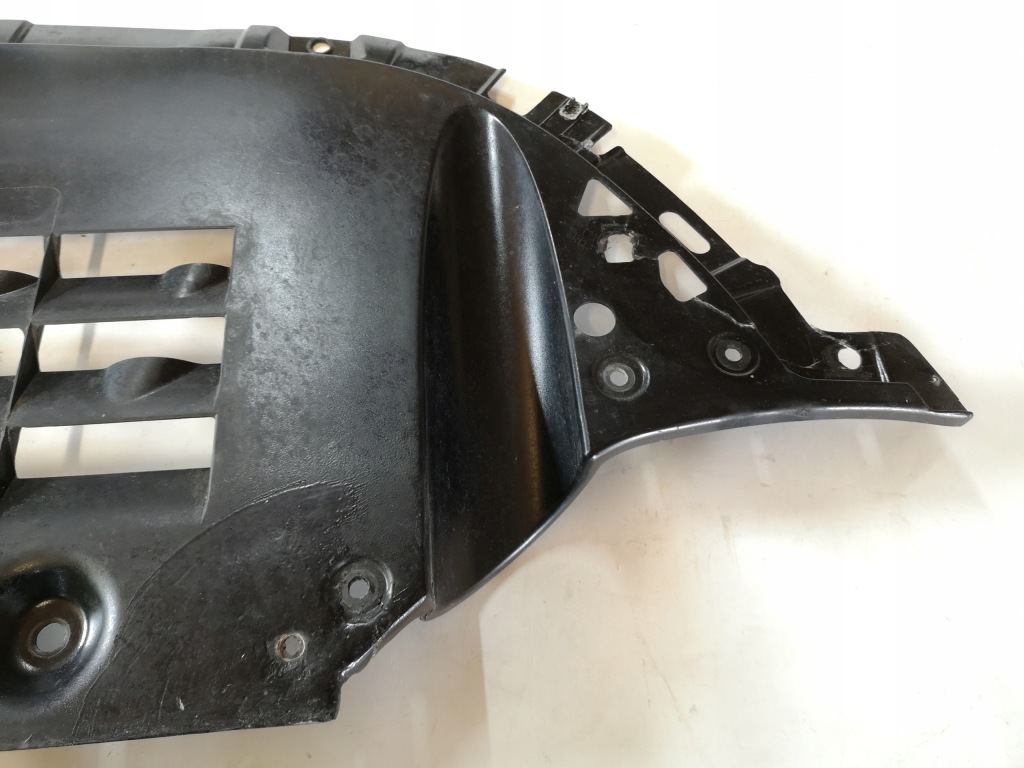 фото №12, Ferrari f12 berlinetta- плита защита pod бампер