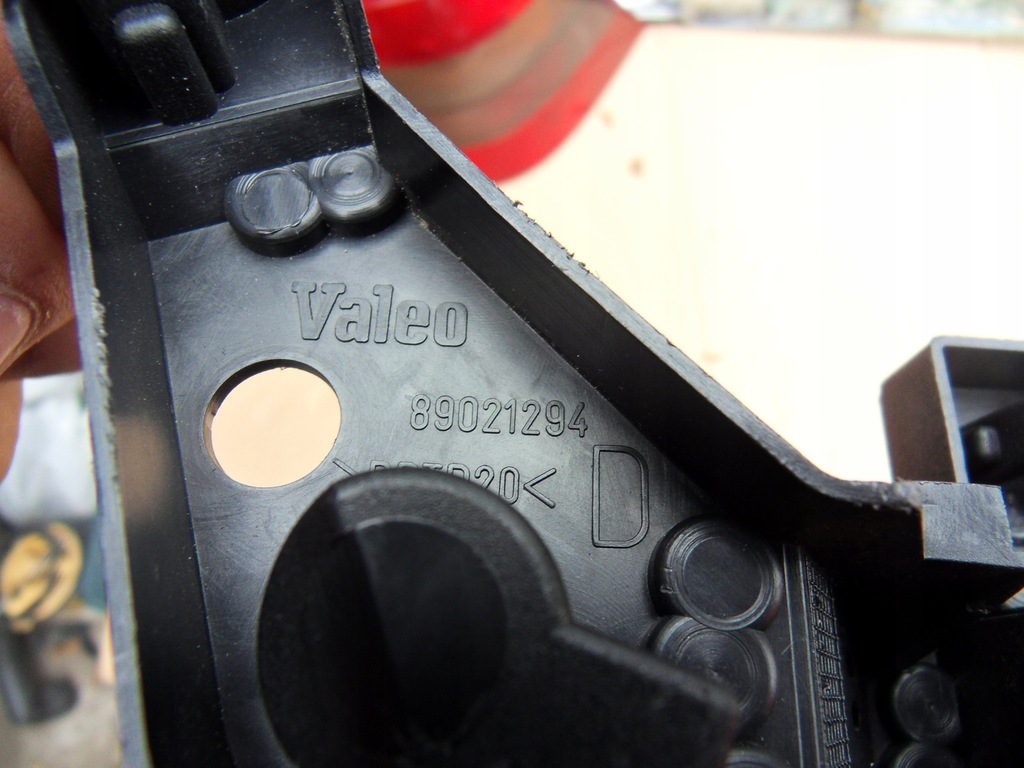 фото №4, Вкладыш лампы правый задняя renault vel satis 89021294