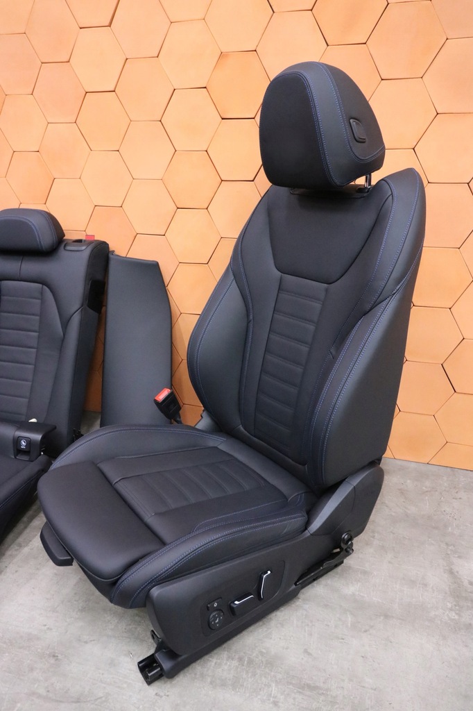 фото №11, Bmw ix3 g08 x3 g01 lci салон сиденья заднее сиденье обшивки m-pakiet подогрев память