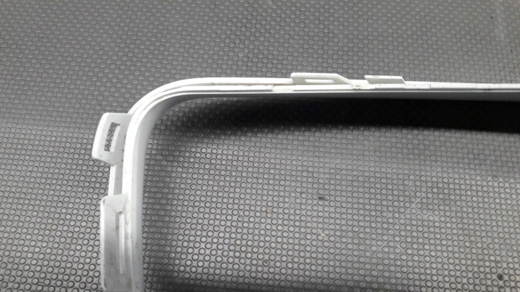 7405381 рамка ґрати ліва бампера mini cooper f60 Ціна