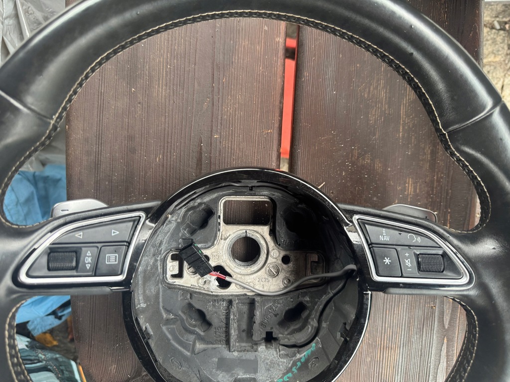 фото №5, Audi s6 a6 c7 4g воздуховод кожа лепестки переключения срезанная 4g0419091ap подушка безопасности подушка