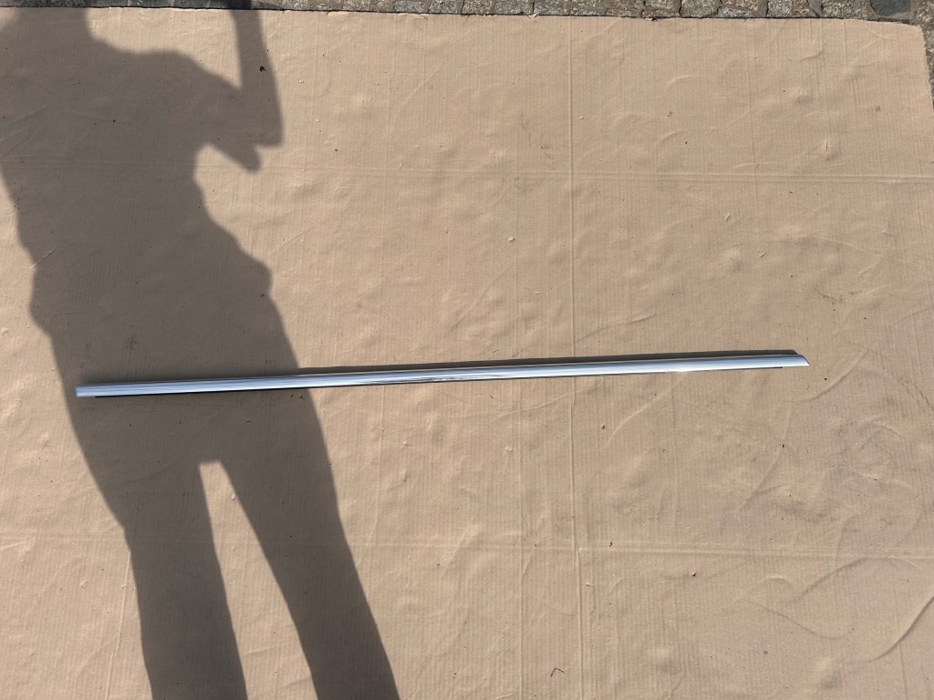 Opel insignia a молдинг уплотнитель левая перед 13228107 оригинал в Украине