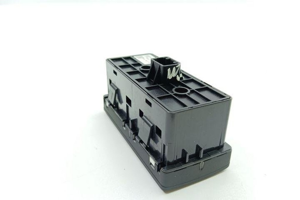 фото №7, Выключатель asr mazda 3 sedan bl bpe166170 2.0l бензиновый 116kw 2014