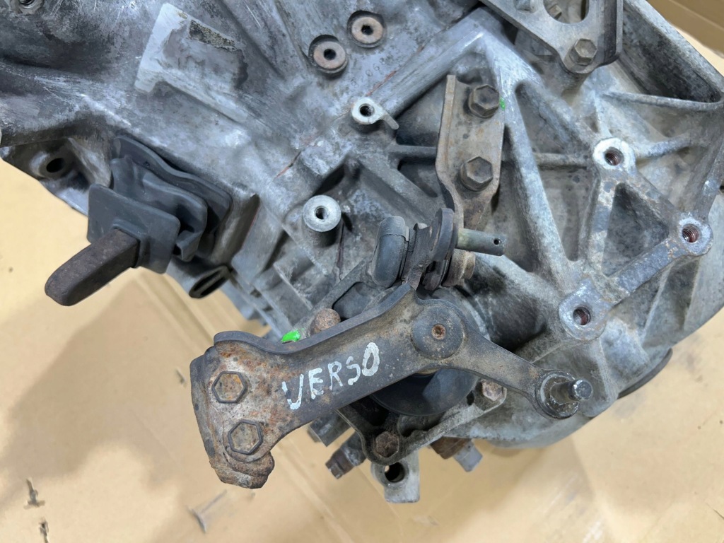 2008 toyota corolla verso ar10 механическая коробка передач 6 передач с Разборки