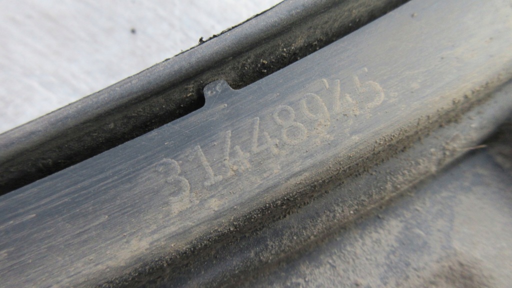 фото №7, Volvo s60 v60 cross ліва молдинг na крила перед // 1258