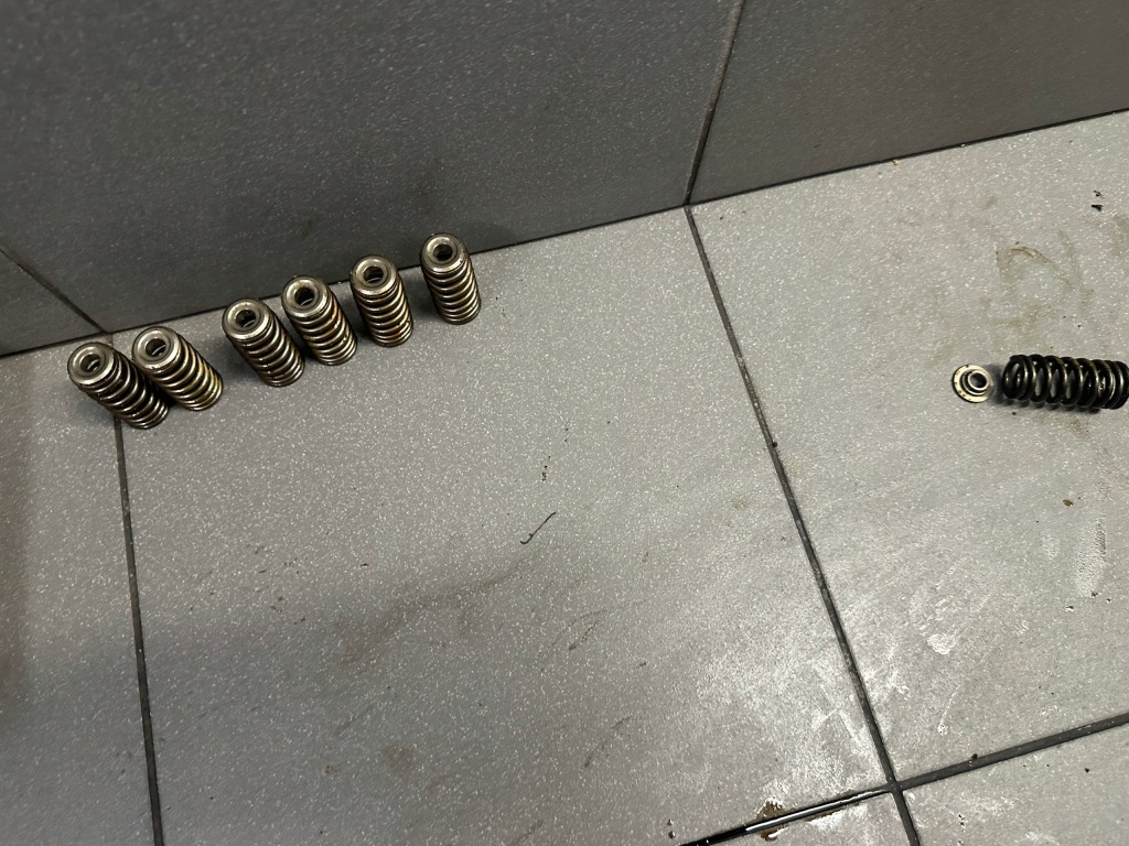 фото №15, Штовхач підніжка пружина клапанна головки bmw 3 318i g20 b48b20a 46tyś km