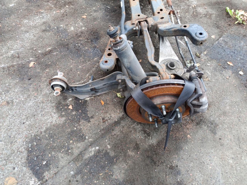 фото №7, Opel insignia a kombi балка підвіска задня kpl